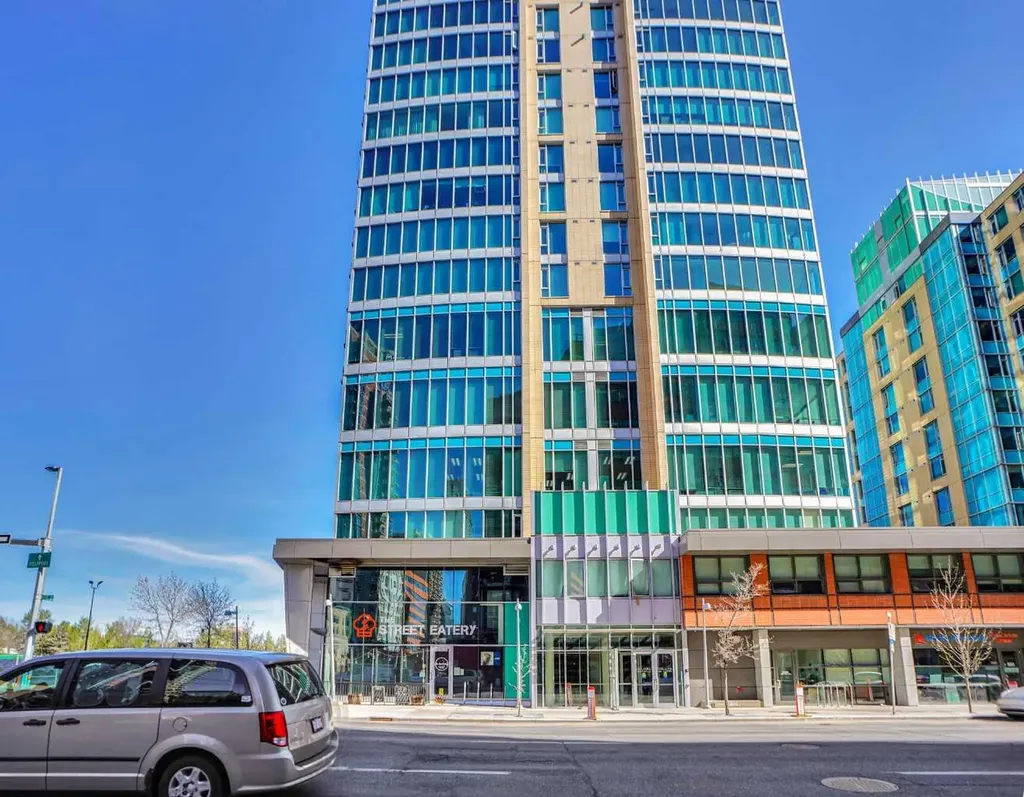 880 4 Avenue SW Calgary AB T2P 0K4