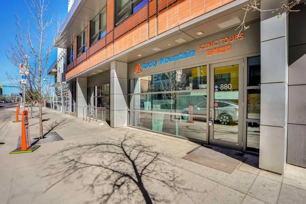 880 4 Avenue SW Calgary AB T2P 0K4