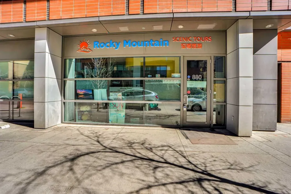 880 4 Avenue SW Calgary AB T2P 0K4