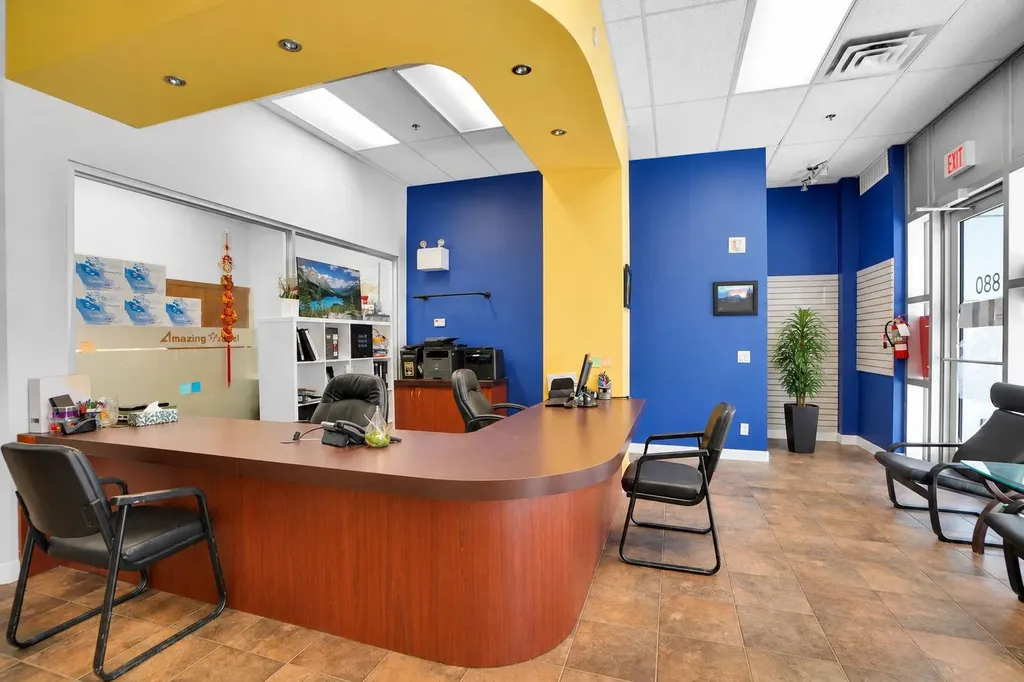 880 4 Avenue SW Calgary AB T2P 0K4