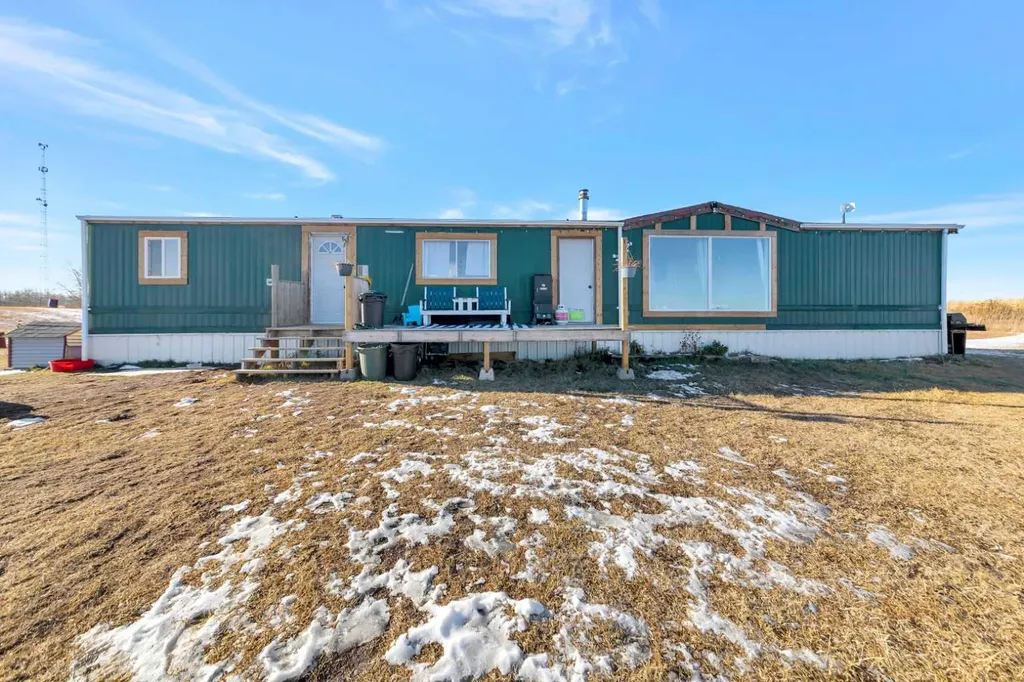 Pt NE 03-48-27-w3 Rural SK S0M 1R0