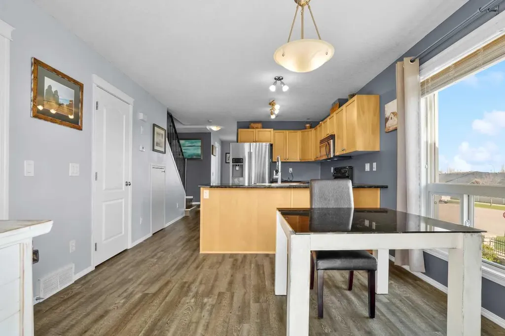 302 Sunrise Terrace NE High River AB T1V 0C3