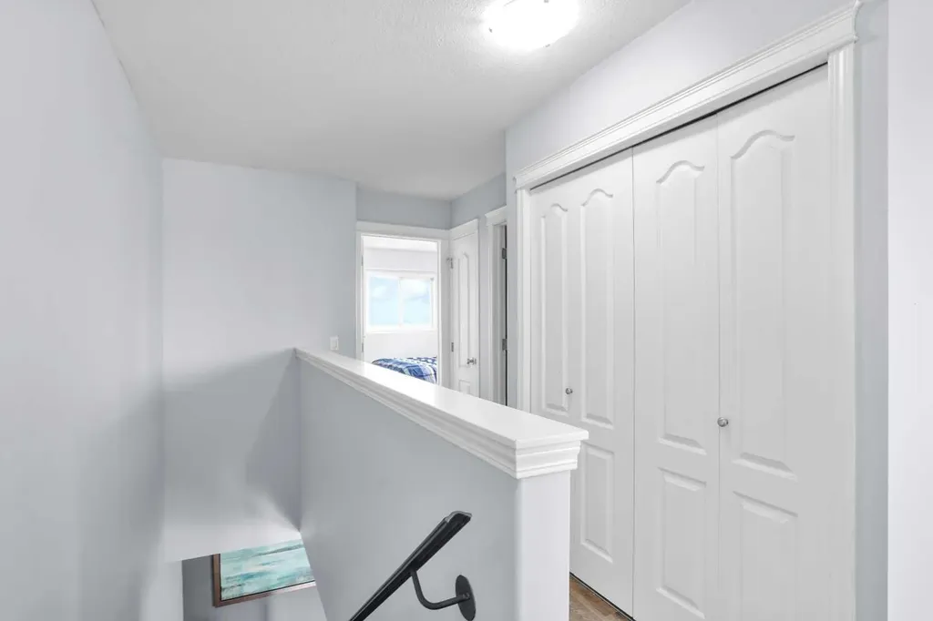 302 Sunrise Terrace NE High River AB T1V 0C3