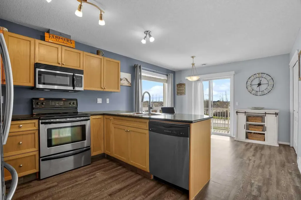 302 Sunrise Terrace NE High River AB T1V 0C3