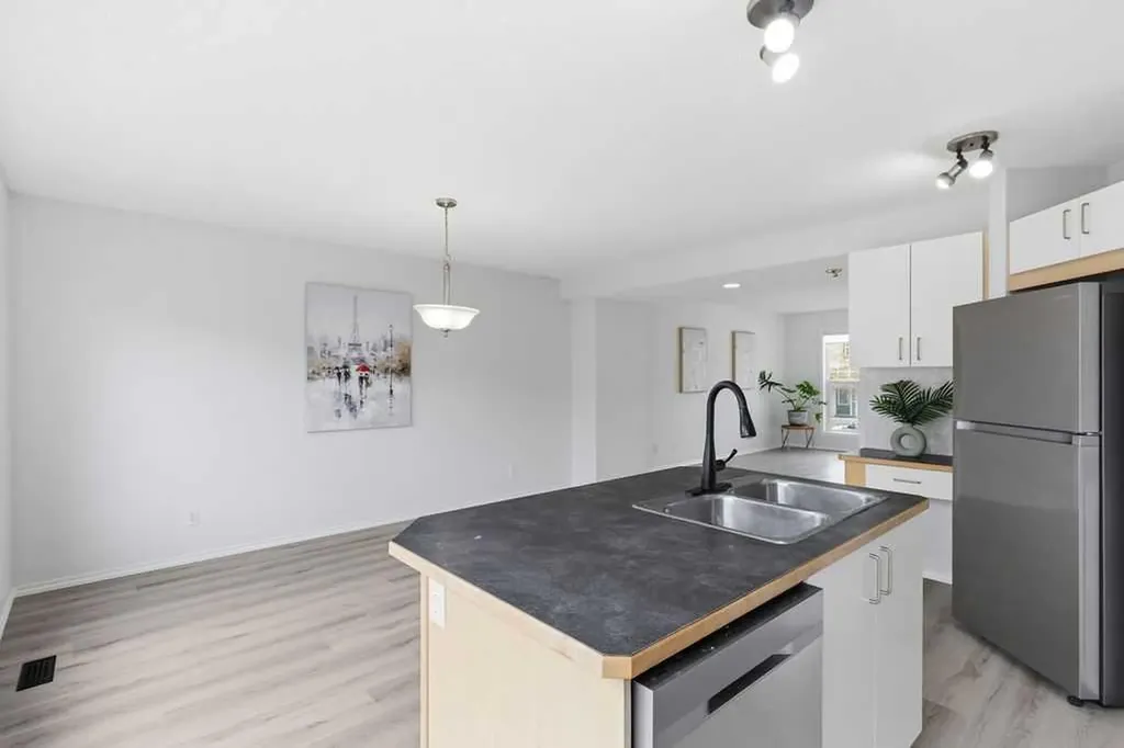 30 Tuscany Springs Heights NW Calgary AB T3M 2M9