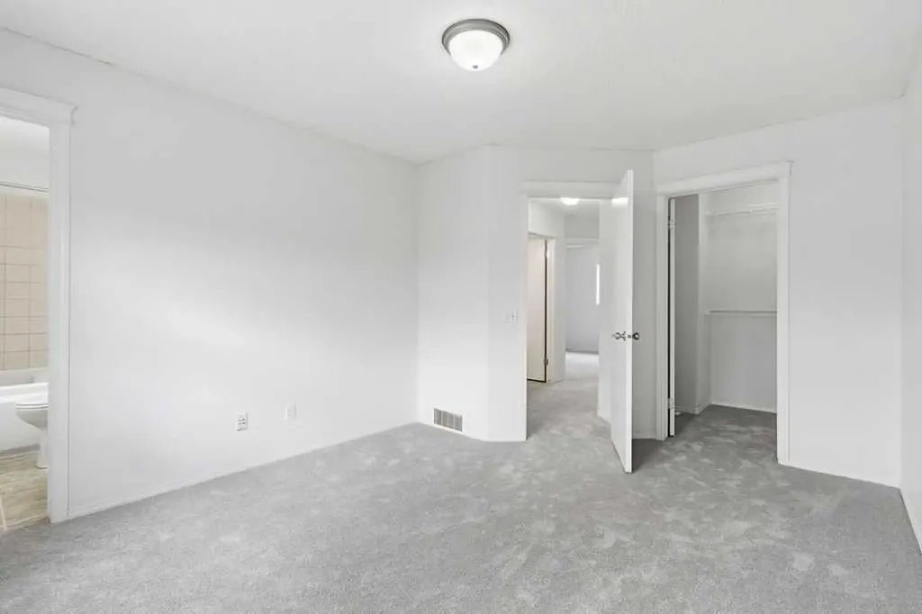 30 Tuscany Springs Heights NW Calgary AB T3M 2M9