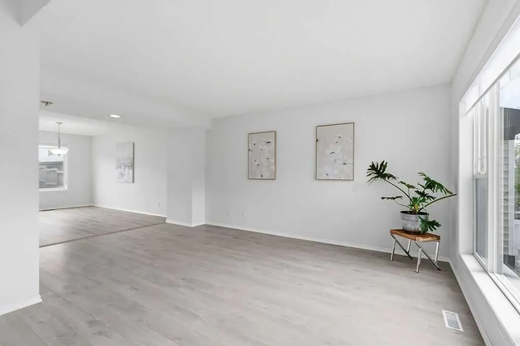 30 Tuscany Springs Heights NW Calgary AB T3M 2M9