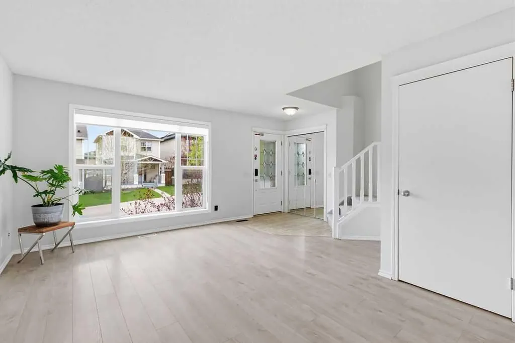 30 Tuscany Springs Heights NW Calgary AB T3M 2M9