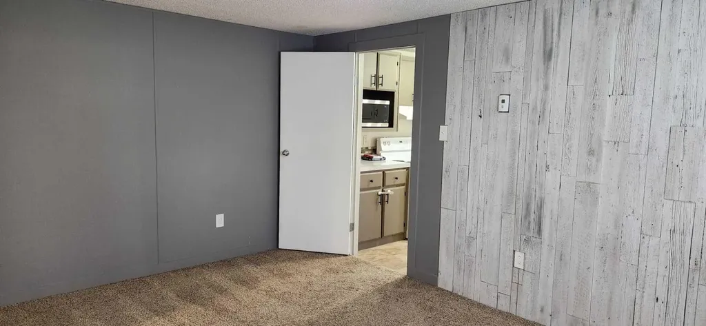 2715 Westside Drive W Lethbridge AB T1J 4M9