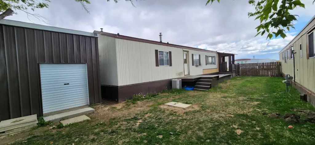 2715 Westside Drive W Lethbridge AB T1J 4M9