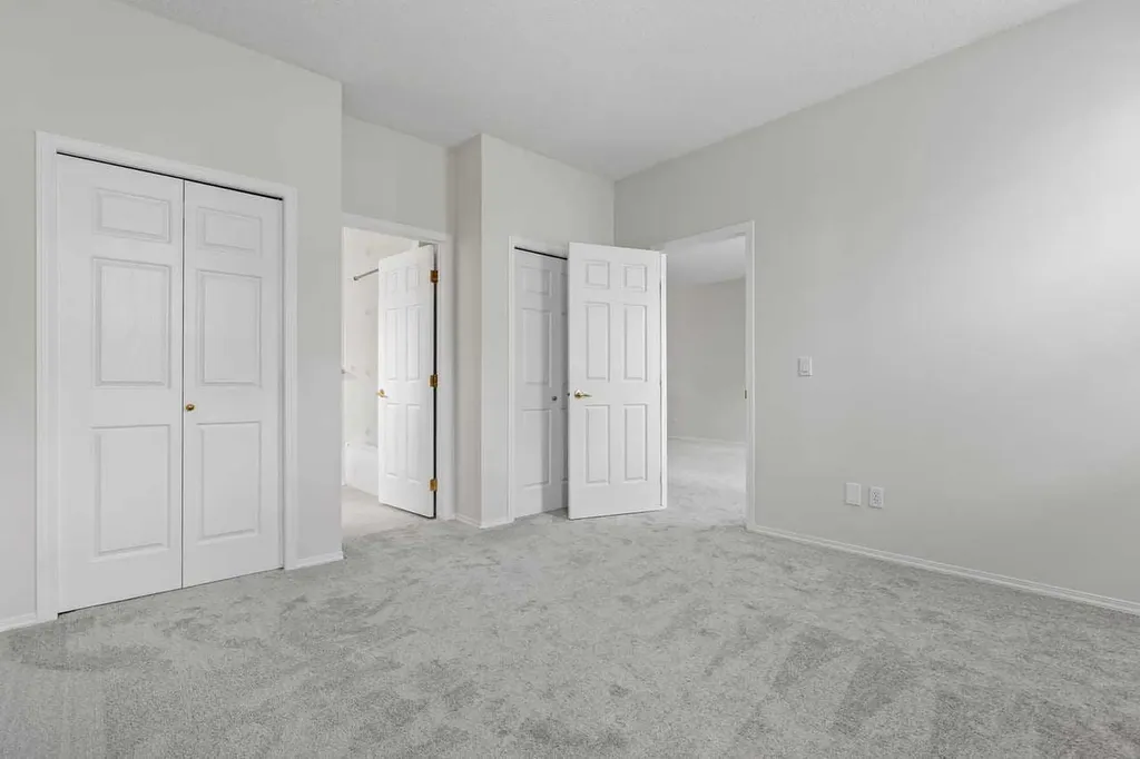 139 Hidden Valley Green NW Calgary AB T3A 5L8