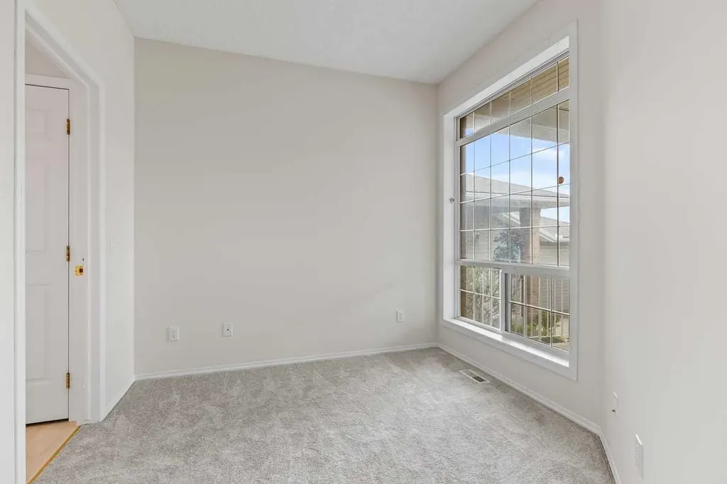 139 Hidden Valley Green NW Calgary AB T3A 5L8