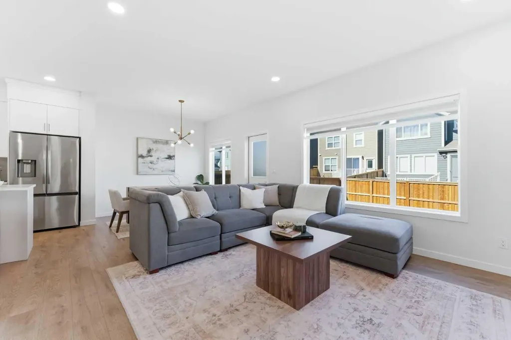 71 Magnolia Court SE Calgary AB T3M 3M6