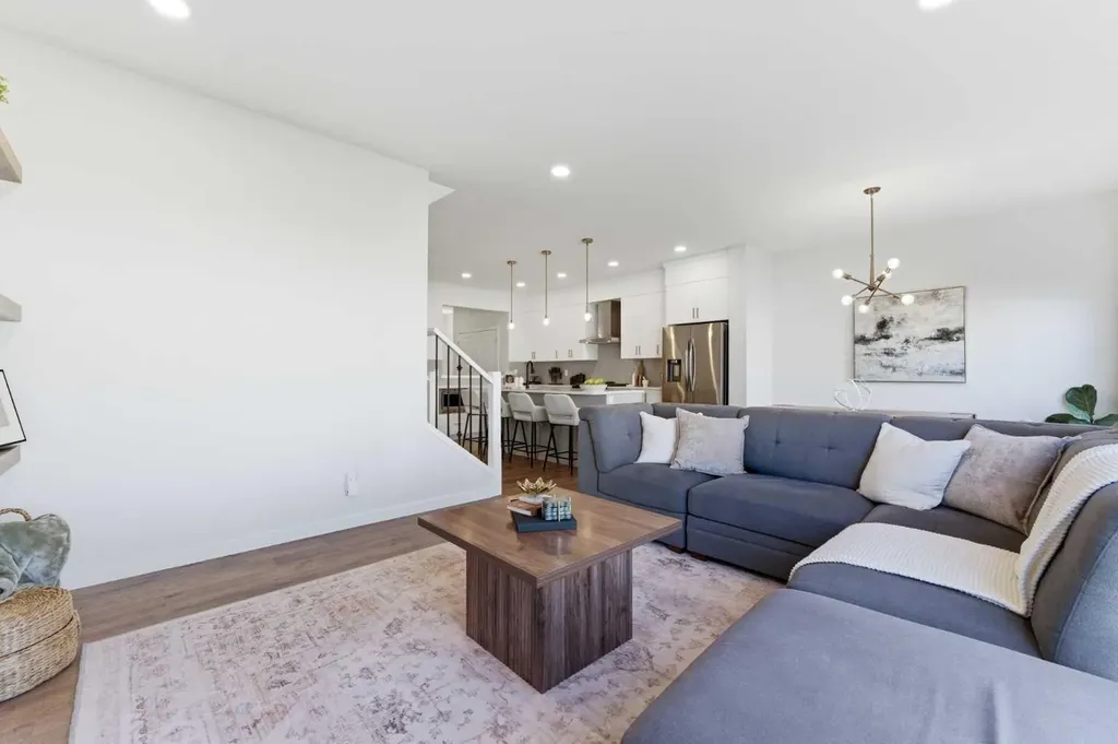 71 Magnolia Court SE Calgary AB T3M 3M6