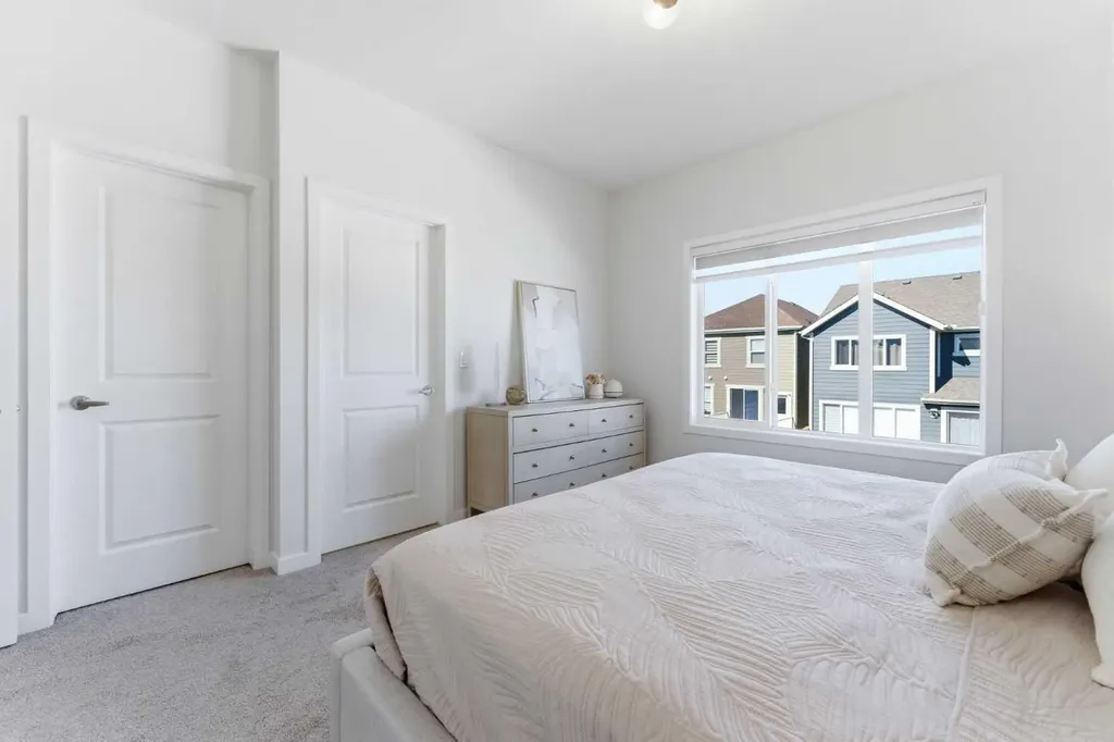 71 Magnolia Court SE Calgary AB T3M 3M6
