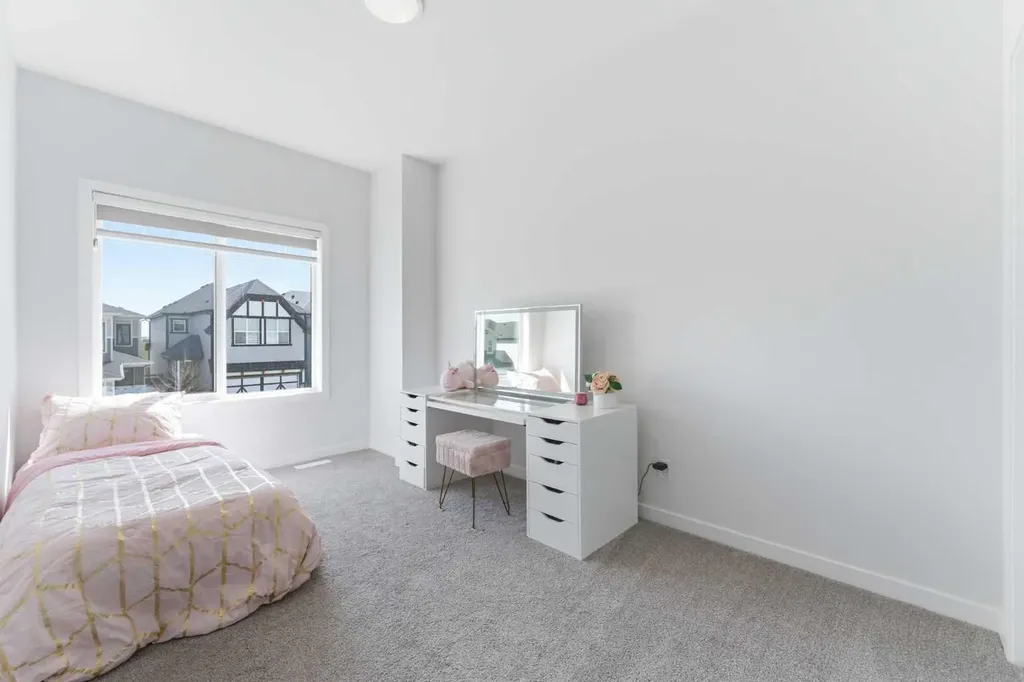 71 Magnolia Court SE Calgary AB T3M 3M6