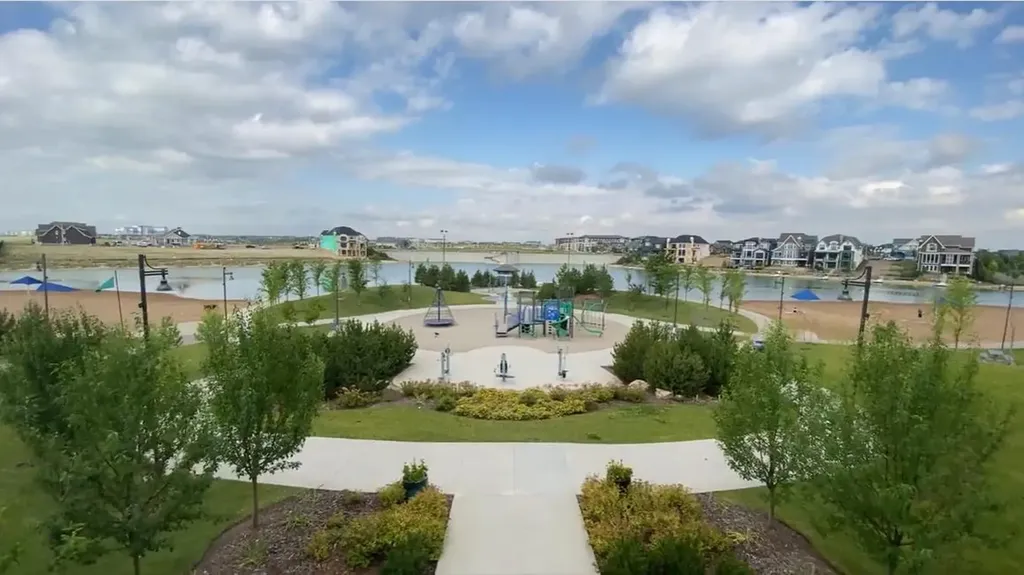71 Magnolia Court SE Calgary AB T3M 3M6