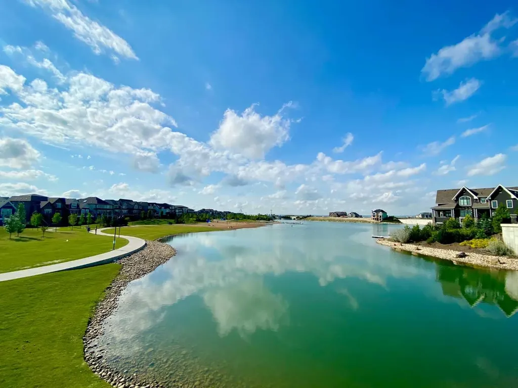 71 Magnolia Court SE Calgary AB T3M 3M6