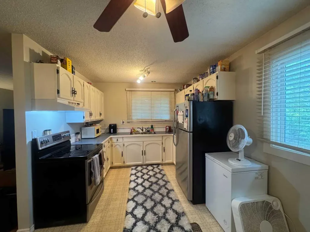 59 Nichols Crescent Red Deer AB T4P 1P5