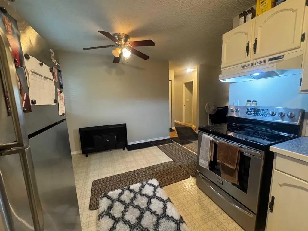 59 Nichols Crescent Red Deer AB T4P 1P5