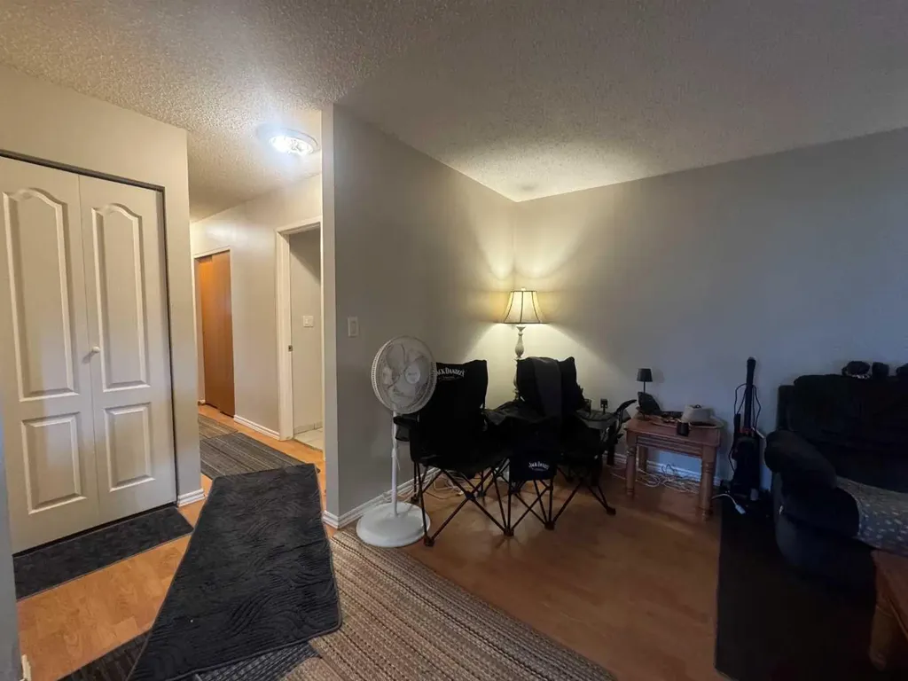 59 Nichols Crescent Red Deer AB T4P 1P5
