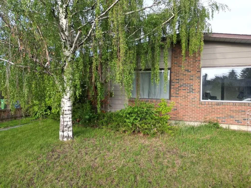 59 Nichols Crescent Red Deer AB T4P 1P5
