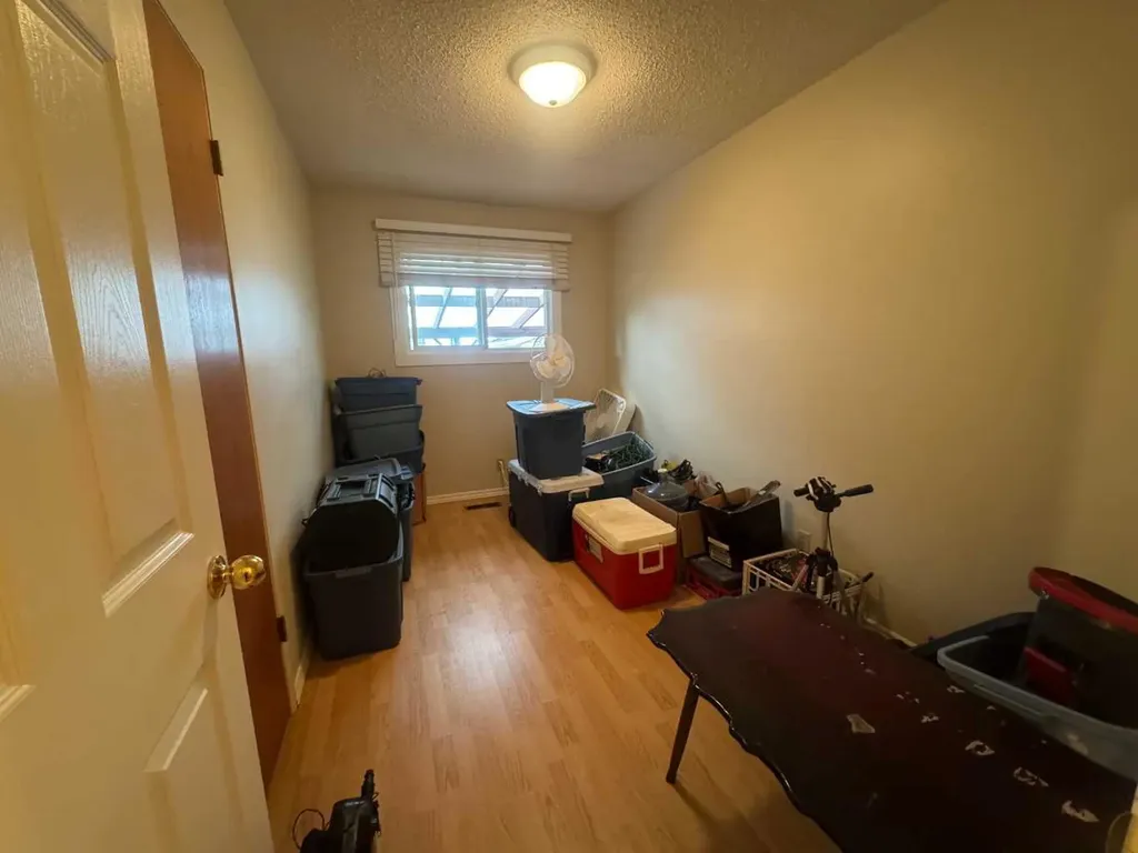 59 Nichols Crescent Red Deer AB T4P 1P5