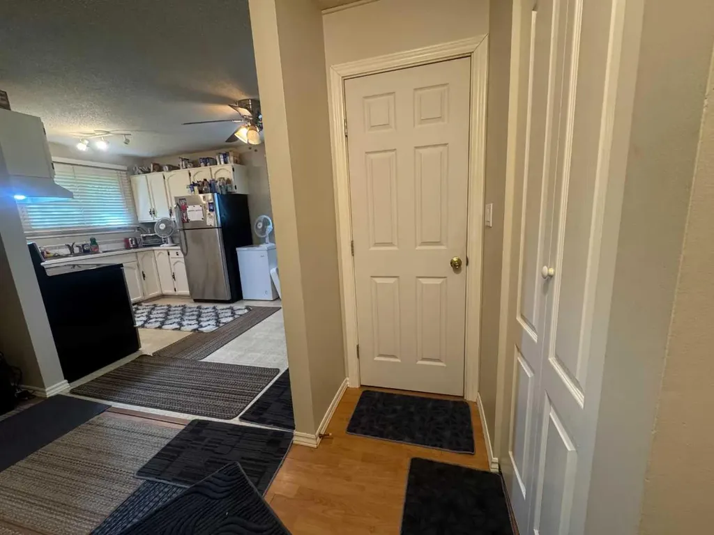 59 Nichols Crescent Red Deer AB T4P 1P5