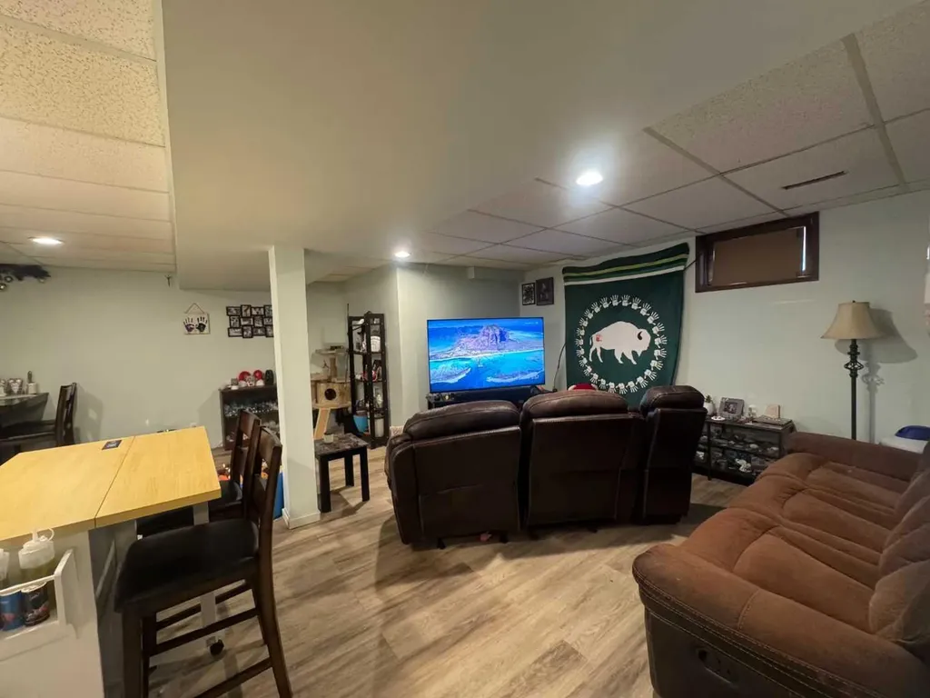 59 Nichols Crescent Red Deer AB T4P 1P5