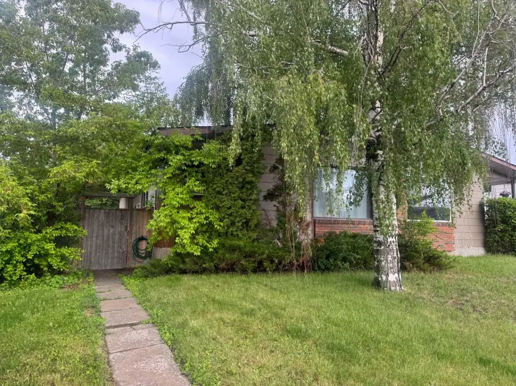 59 Nichols Crescent Red Deer AB T4P 1P5