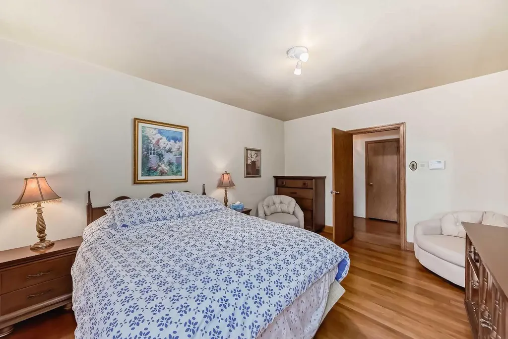 3205 4 Street SW Calgary AB T2S 1Y1