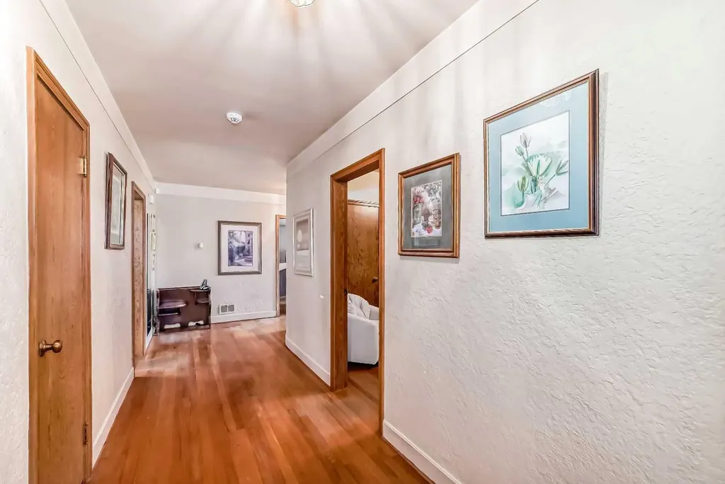 3205 4 Street SW Calgary AB T2S 1Y1