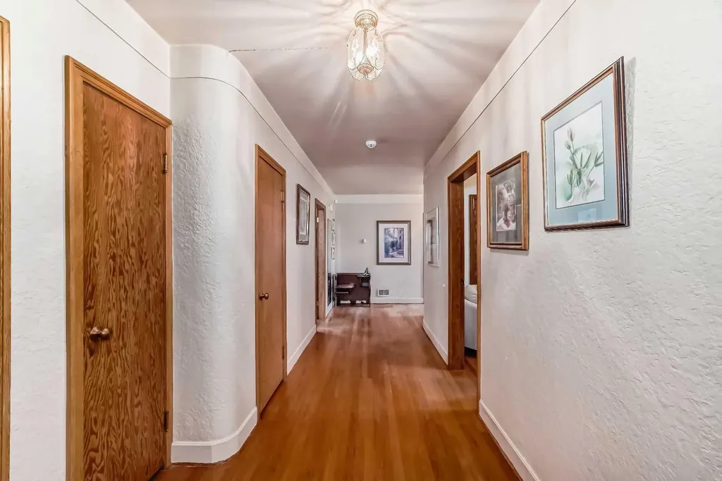 3205 4 Street SW Calgary AB T2S 1Y1