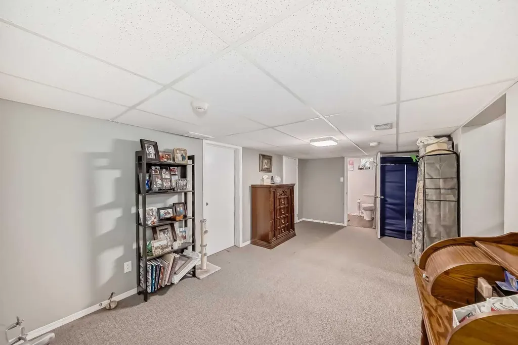 3205 4 Street SW Calgary AB T2S 1Y1