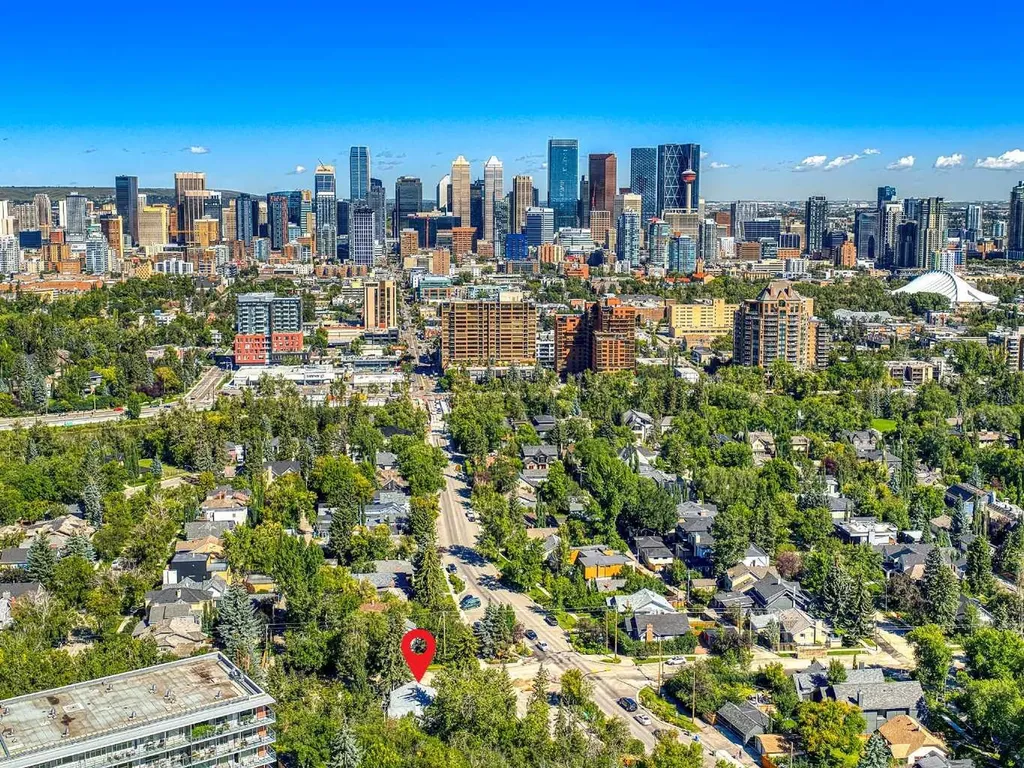 3205 4 Street SW Calgary AB T2S 1Y1