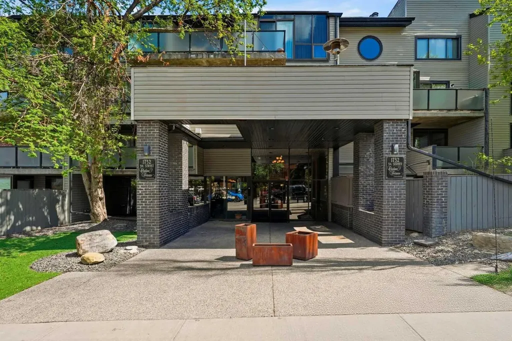 1732 9a Street SW Calgary AB T2T 3E6
