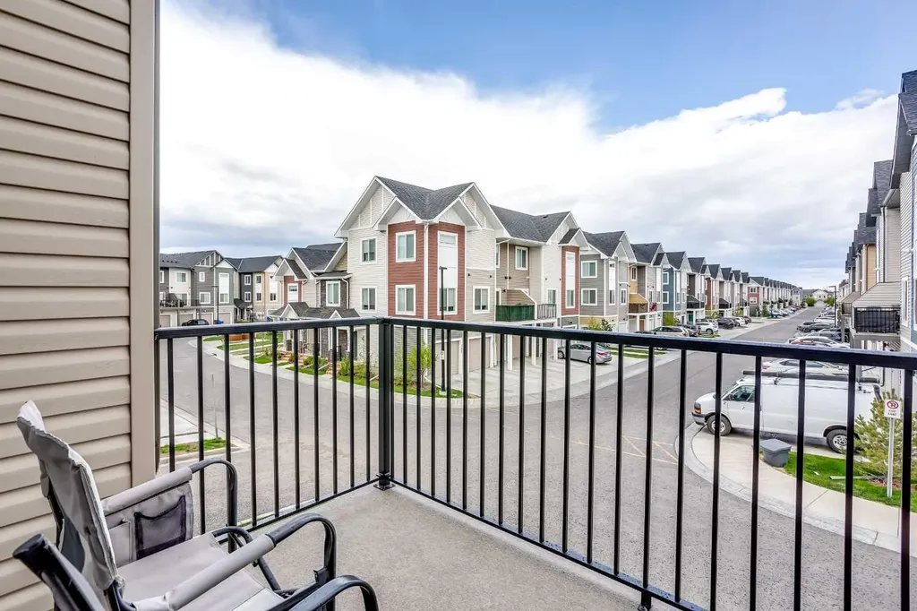 390 Canals Crossing SW Airdrie AB T4B 4L4