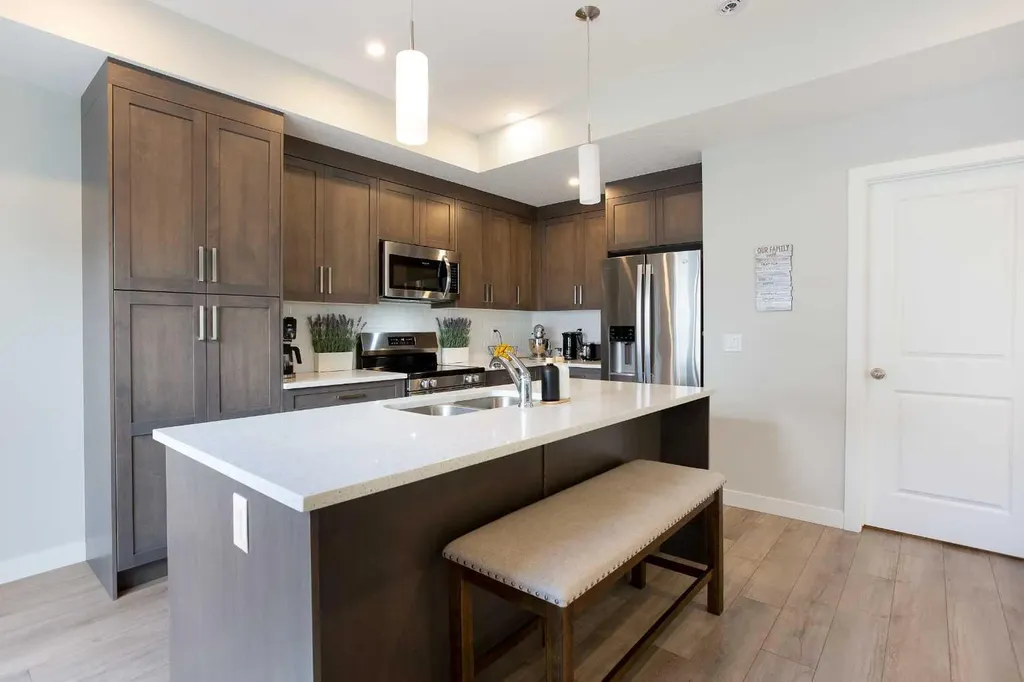 390 Canals Crossing SW Airdrie AB T4B 4L4