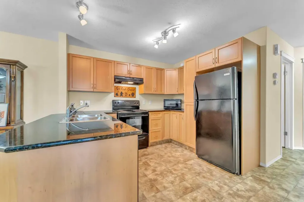 101 Southlands Pointe SE Medicine Hat AB T1B 0M5