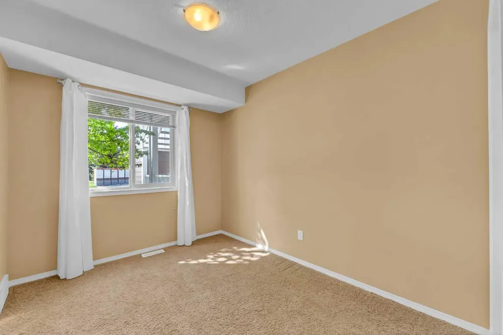 101 Southlands Pointe SE Medicine Hat AB T1B 0M5
