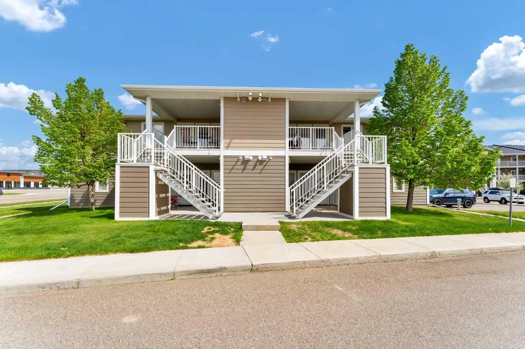 101 Southlands Pointe SE Medicine Hat AB T1B 0M5