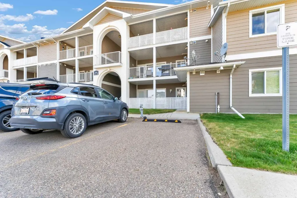 101 Southlands Pointe SE Medicine Hat AB T1B 0M5