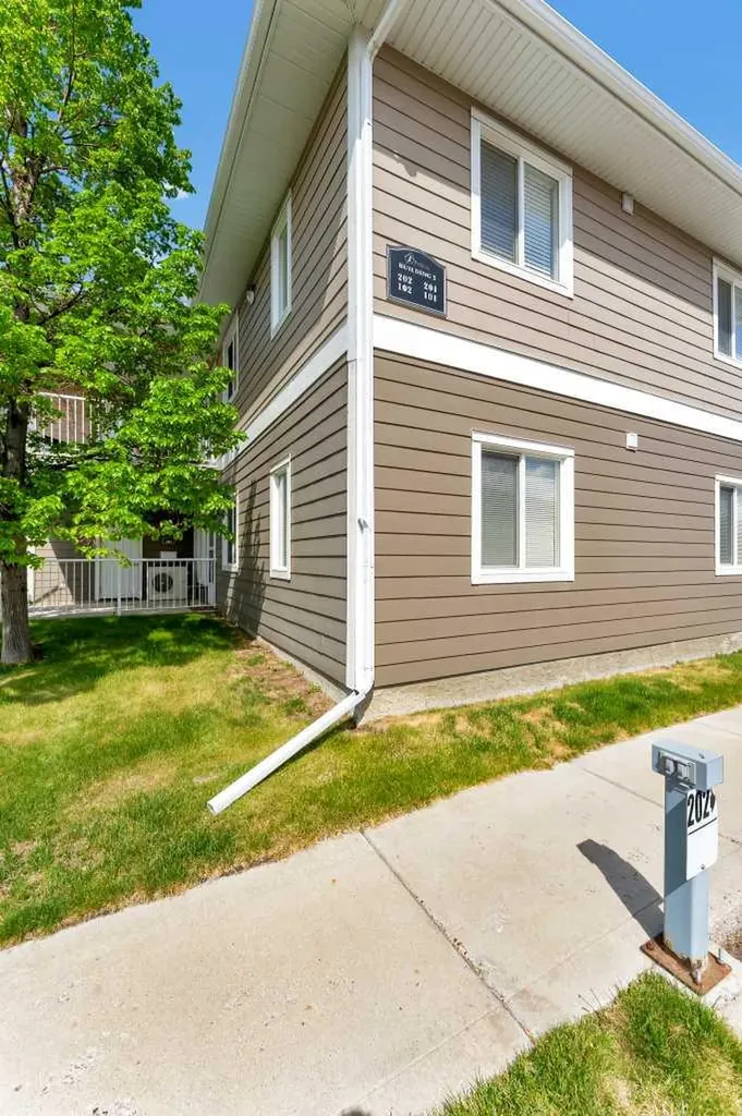 101 Southlands Pointe SE Medicine Hat AB T1B 0M5