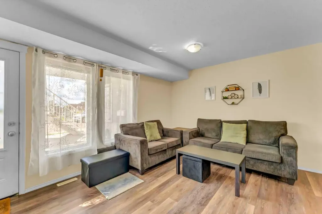 101 Southlands Pointe SE Medicine Hat AB T1B 0M5