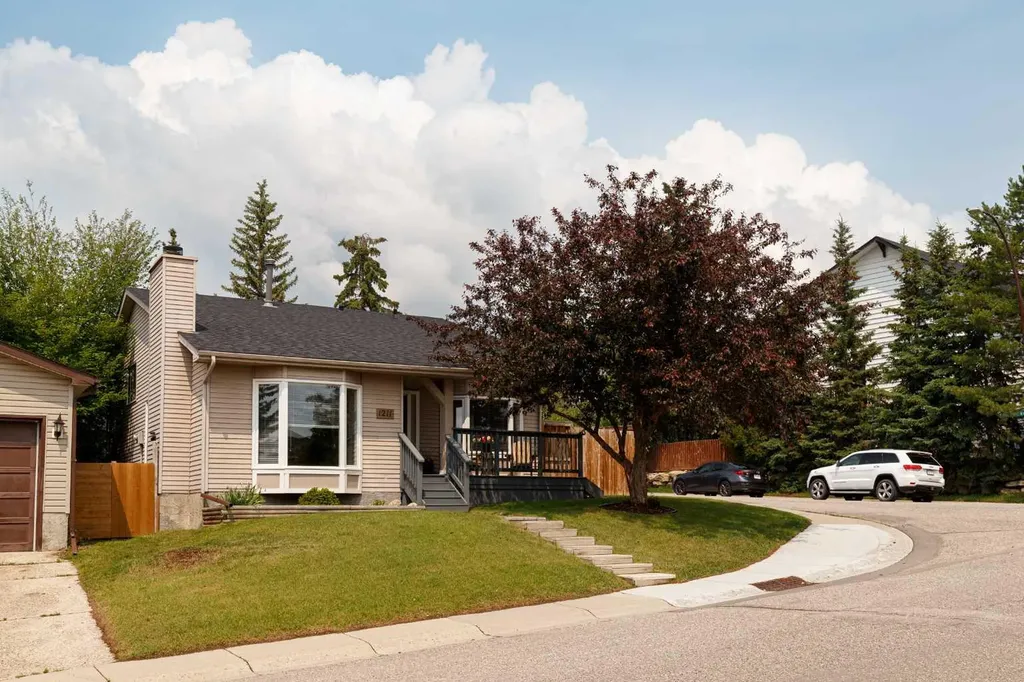 1211 Ranchview Road NW Calgary AB T3G 2B6
