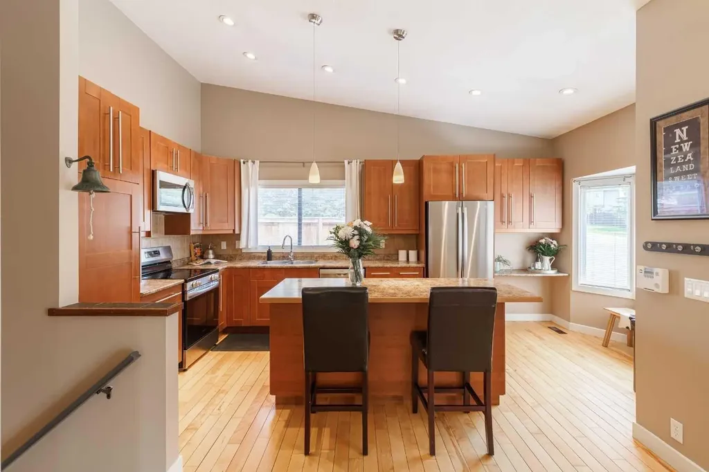 1211 Ranchview Road NW Calgary AB T3G 2B6