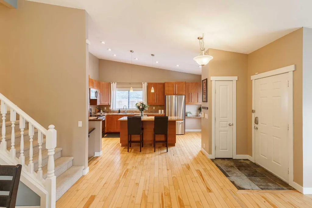 1211 Ranchview Road NW Calgary AB T3G 2B6