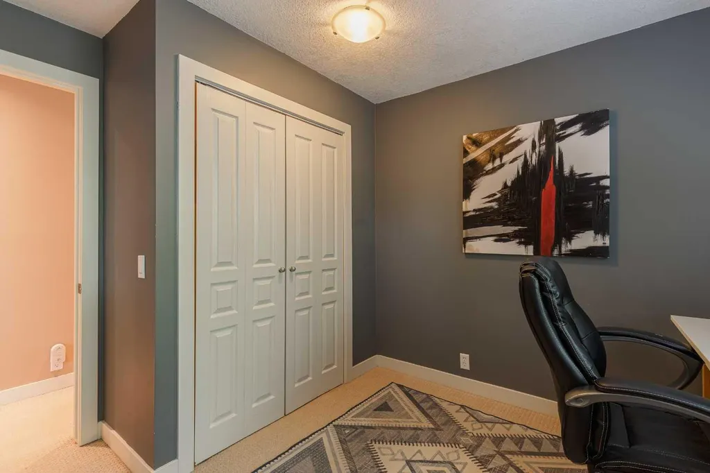 1211 Ranchview Road NW Calgary AB T3G 2B6