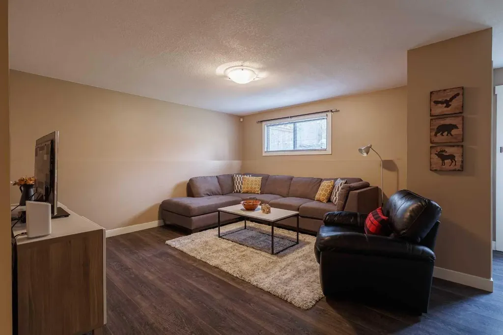 1211 Ranchview Road NW Calgary AB T3G 2B6