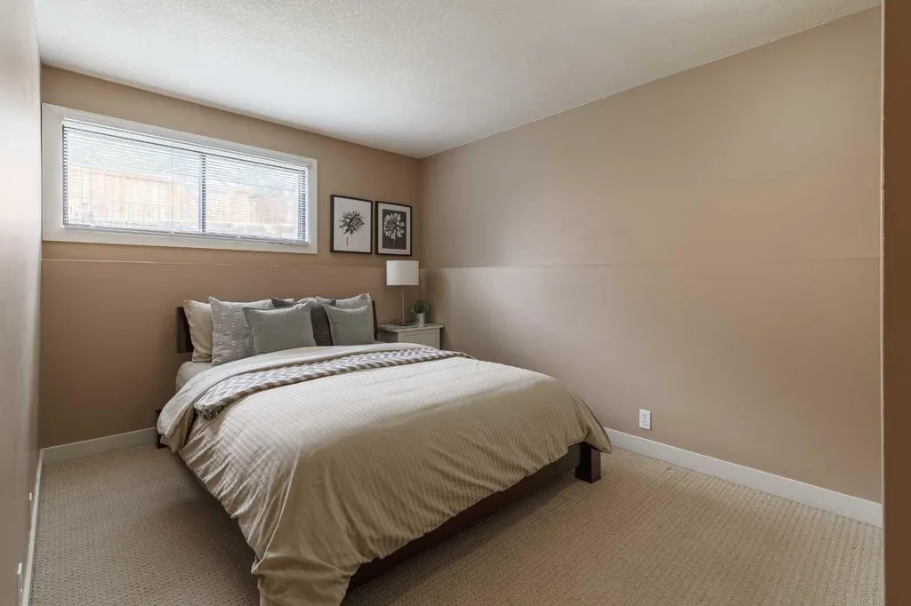 1211 Ranchview Road NW Calgary AB T3G 2B6